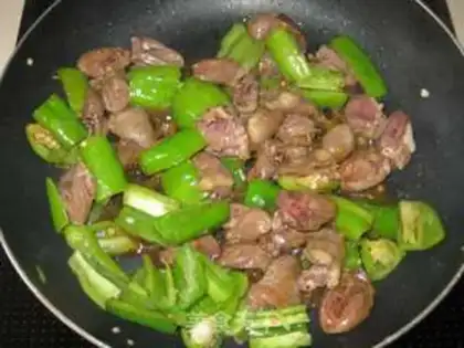 Make Hot pepper fried chicken heart step 5