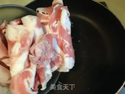 Make The lamb sauce step 1