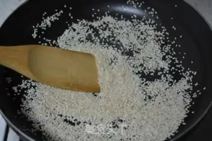 Make Sesame salt pancakes step 2