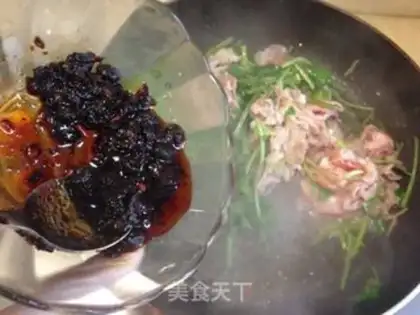 Make The lamb sauce step 4