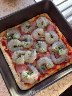 Make Garlic prawn Pizza step 9