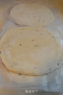 Make Skin cheese sausage rolls step 0