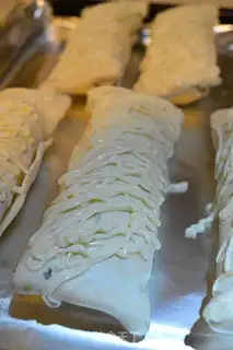 Make Skin cheese sausage rolls step 4