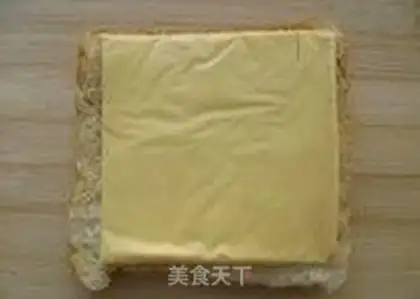 Make Ham egg sandwich step 2