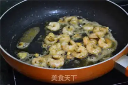 Make Tomato shrimp pasta step 6