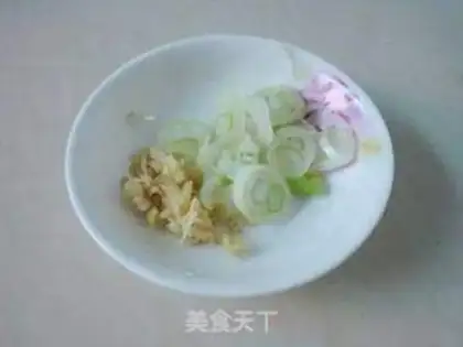 Make Chicken cabbage and red rice step 2