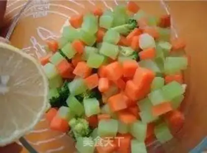 Make A gravy salad step 5