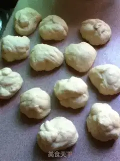 Make Panda bread step 4