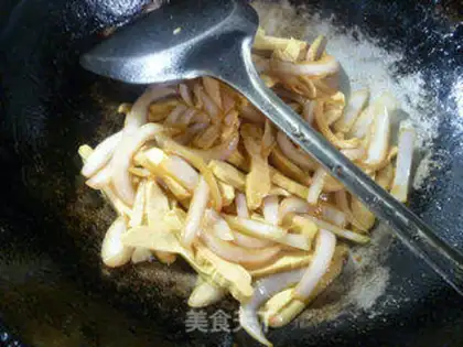 Make Onion fried tofu dry step 5