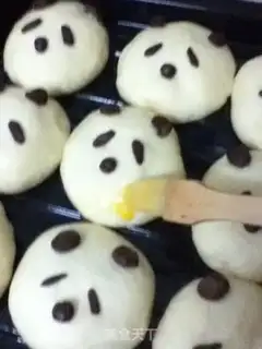 Make Panda bread step 12