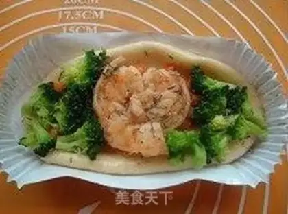 Make Shrimp vegetable salad bread step 17