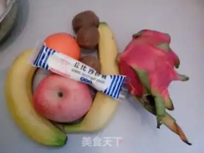 Make Cupi fruit salad step 1