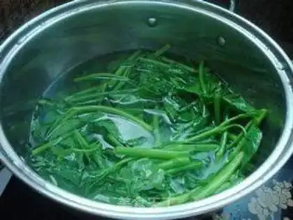 Make Precious sesame cabbage step 1