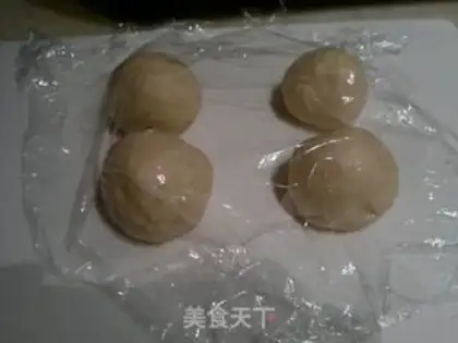 Make Lion King bread step 4