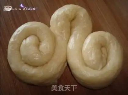 Make Butterfly bread step 11