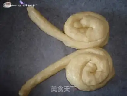 Make Butterfly bread step 12