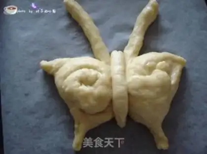 Make Butterfly bread step 13