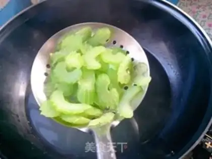 Make Orange vegetable salad step 4