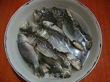 Make Pyramid fish dry step 2