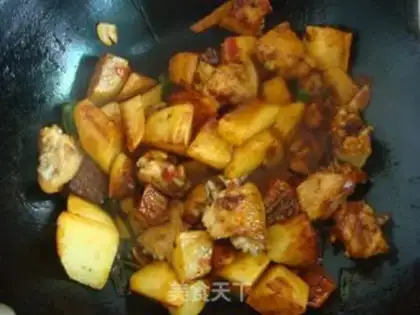 Make Dried potato chicken wings step 4