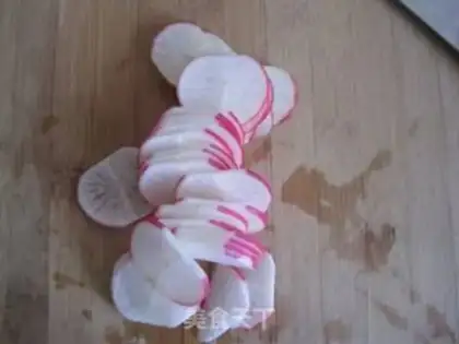 Make Sour spicy radish step 0