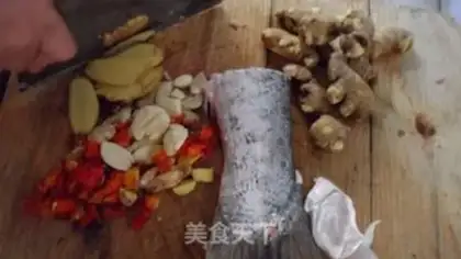 Make Fish soup step 1