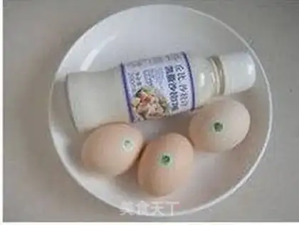 Make Egg yolk salad step 0