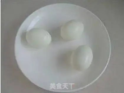 Make Egg yolk salad step 2