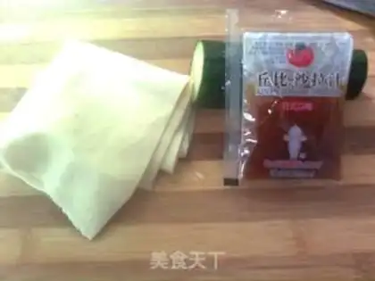 Make Japanese cheese salad step 0