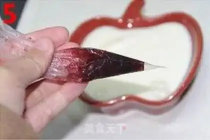 Make Jubby strawberry jam yogurt step 2