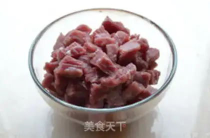 Make Black pepper beef step 1