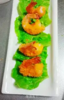 Make The salad opens the back shrimp step 8