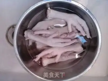 Make Pour abalone claws step 0