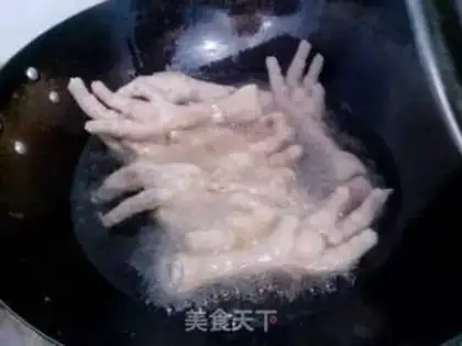 Make Pour abalone claws step 4
