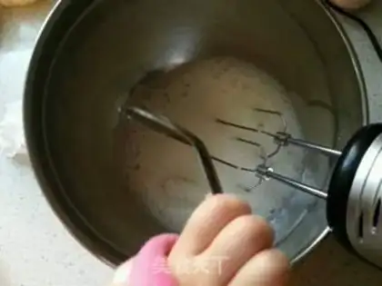 Make Butter cupcakes step 9