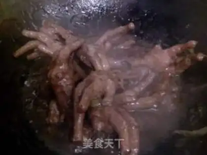 Make Pour abalone claws step 13