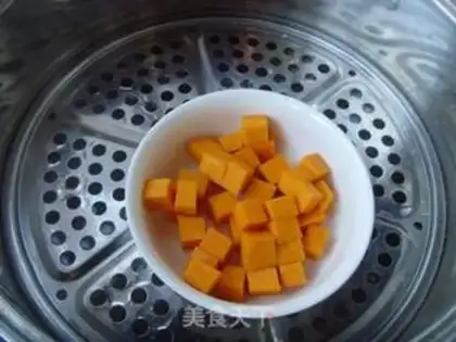 Make Pumpkin chicken salad step 0