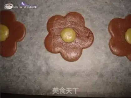Make Three colored cookies step 8