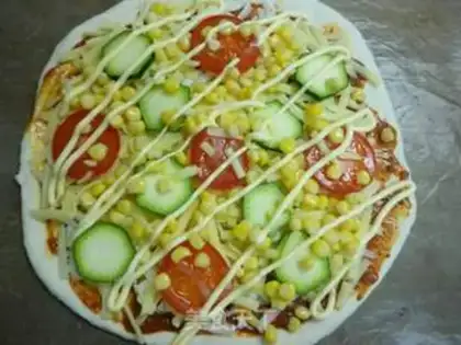 Make Vegetable pizza step 4