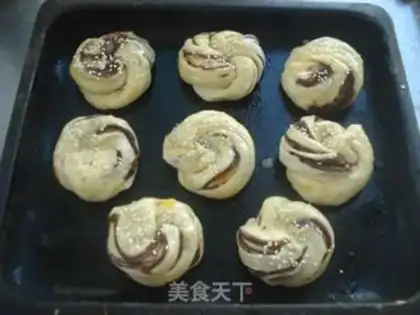 Make Doudou rolls step 11