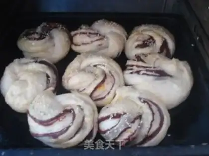 Make Doudou rolls step 12