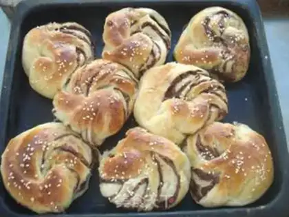 Make Doudou rolls step 13