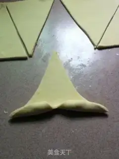 Make Danish horn bag step 11