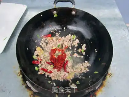 Make Spicy noodles step 4