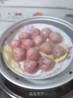 Make Round meatballs step 4