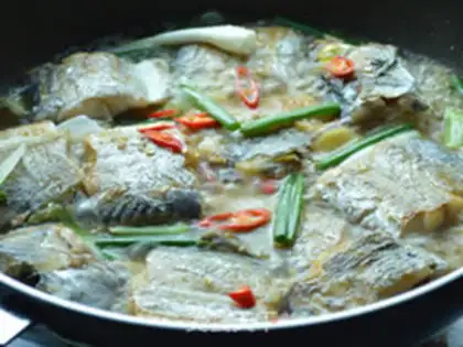 Make Burning fish onions step 9