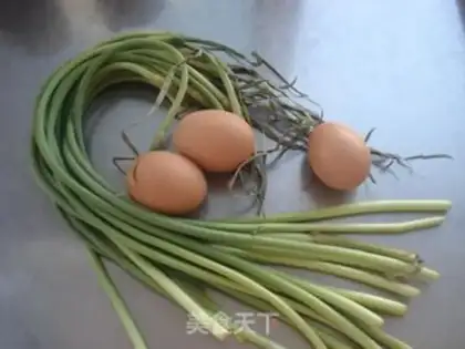 Make Garlic fried eggs step 0