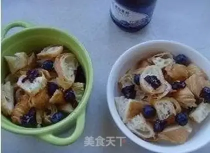 Make Blueberry bread pudding step 0
