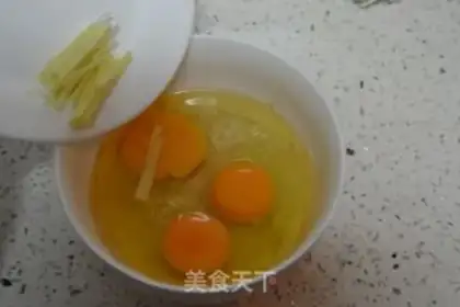 Make Measles, fried eggs step 8