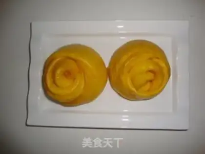 Make Pumpkin rose roll step 9